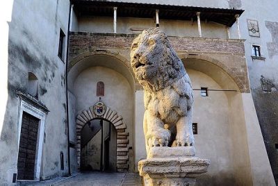 palazzo orsini ingresso al museo